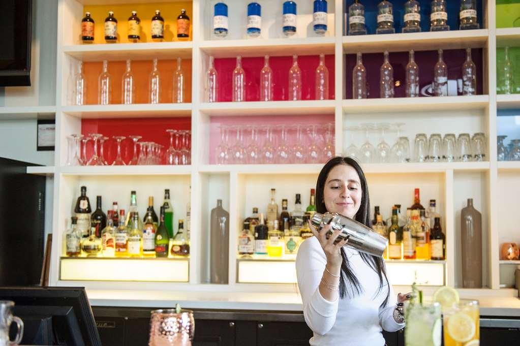 Hotel Alt Quartier Dix30 Brossard Εστιατόριο φωτογραφία
