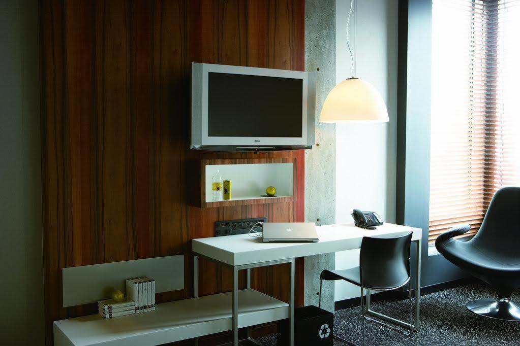 Hotel Alt Quartier Dix30 Brossard Εξωτερικό φωτογραφία